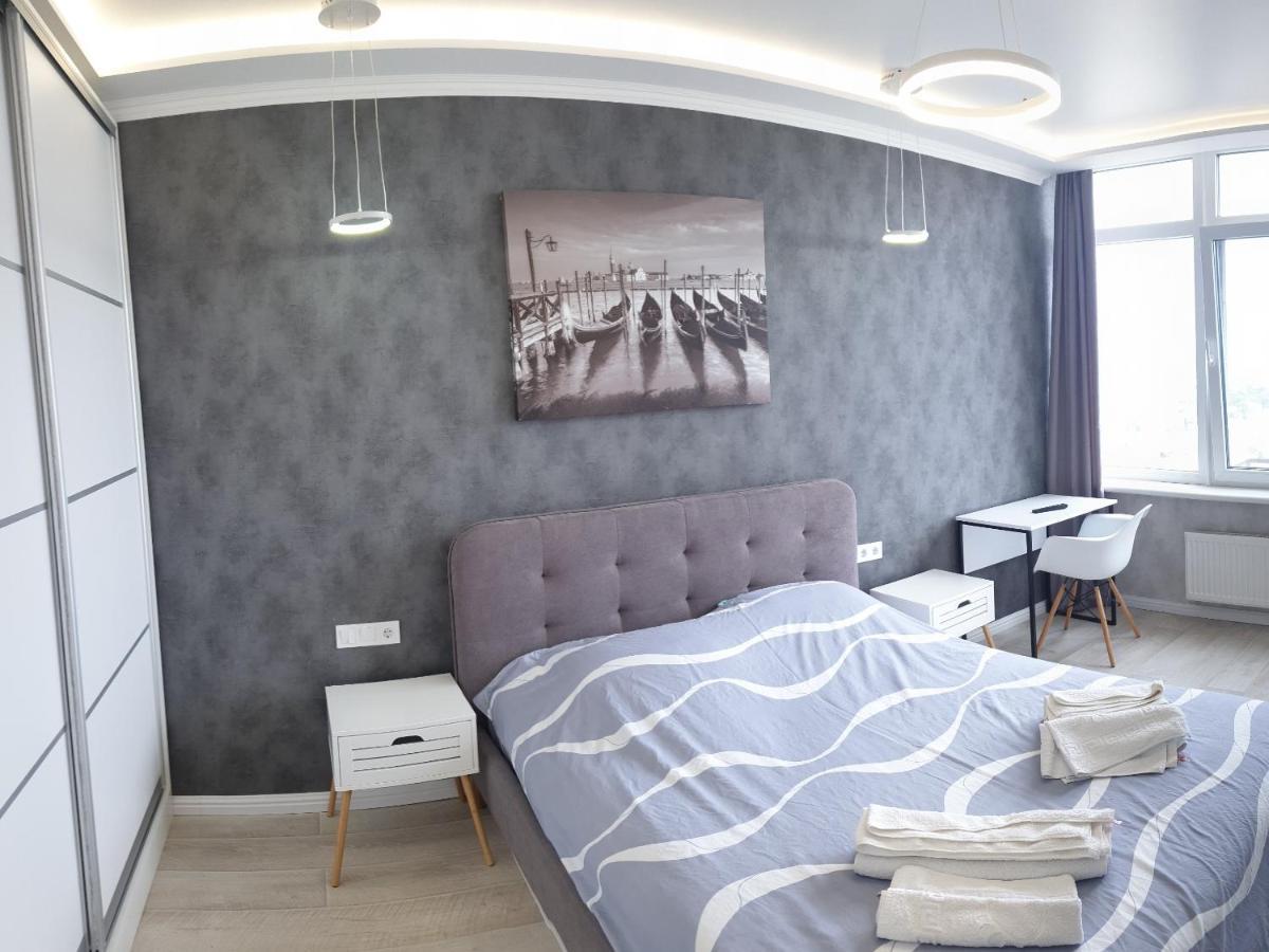 Apartment Sky 24 Floor In Centre أوديسا المظهر الخارجي الصورة