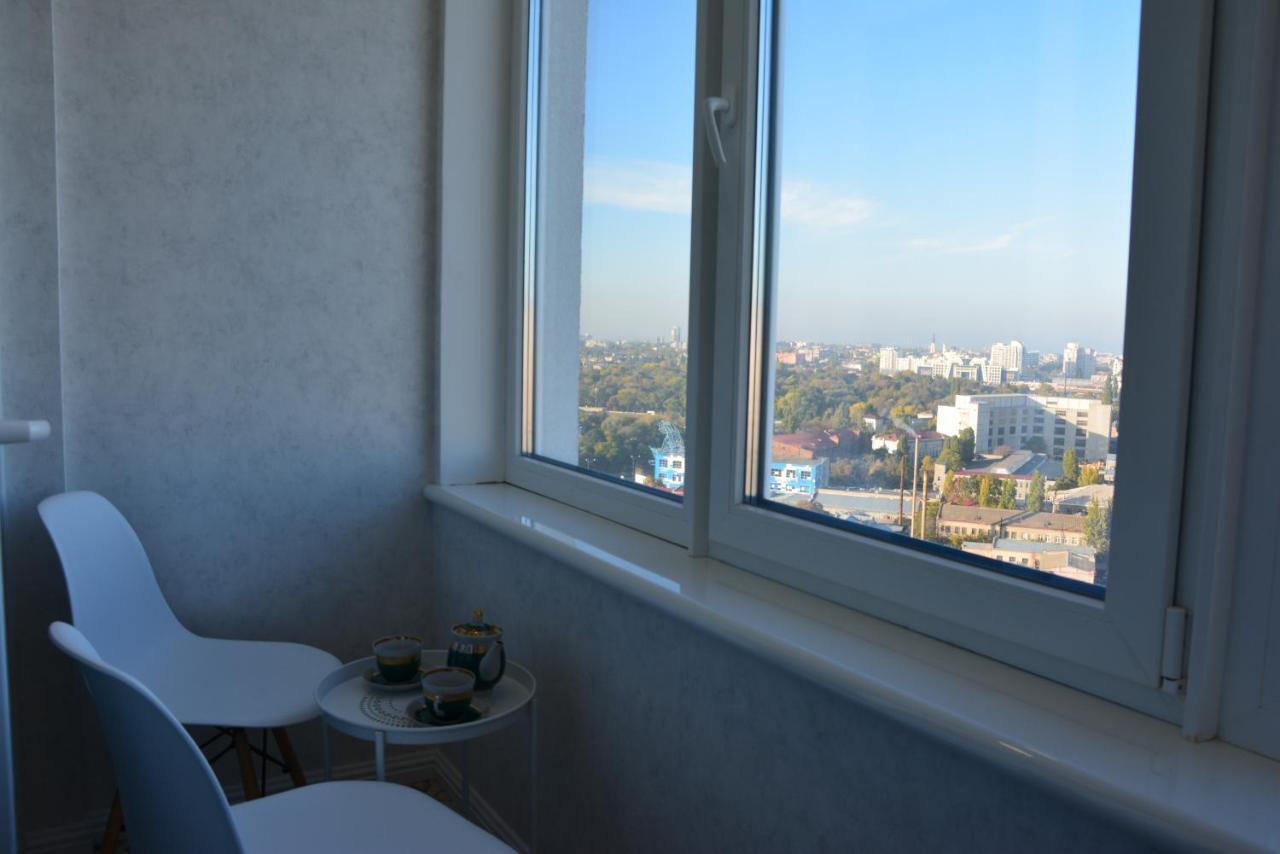 Apartment Sky 24 Floor In Centre أوديسا المظهر الخارجي الصورة